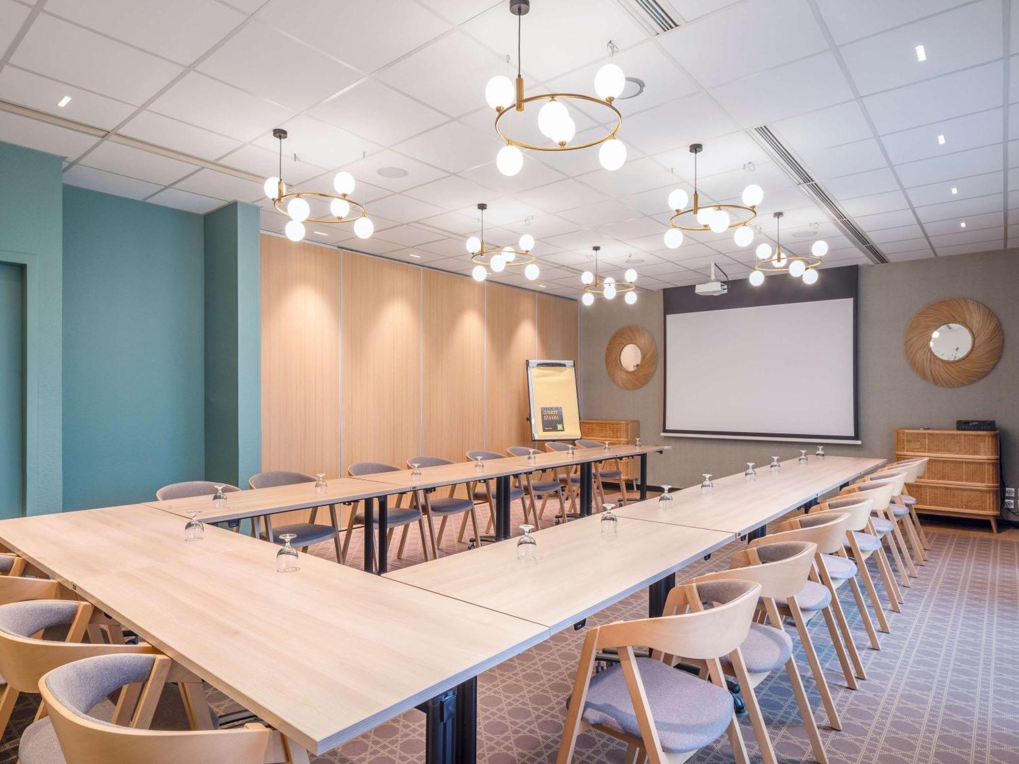 Ibis Styles Pontivy Centre Bretagne Hotel Exterior photo
